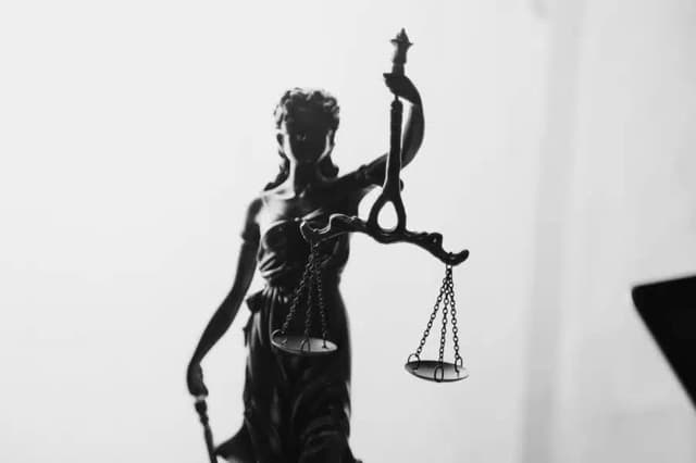 Should I File A Lawsuit for Nursing Home Abuse and Neglect? - Michael Hill
