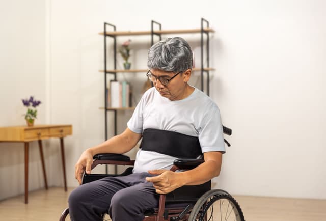 Improper Use of Restraints in Nursing Homes: When It Becomes Abuse