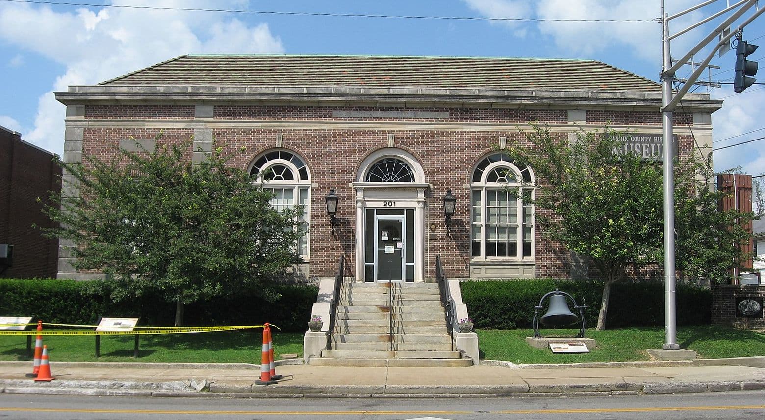 Elizabethtown, Kentucky Nursing Home Abuse Lawyers | Michael Hill Trial Law