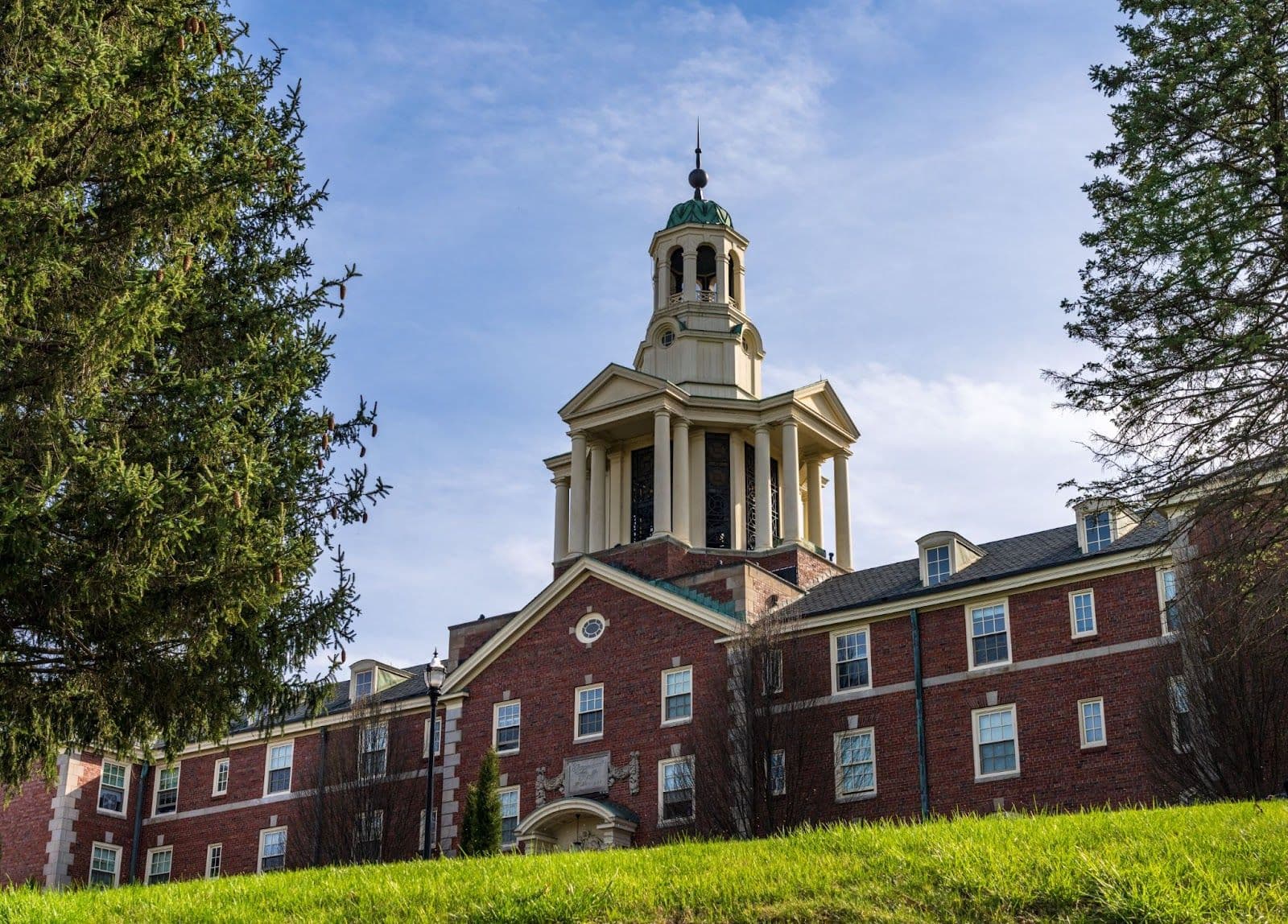 Athens, Ohio Nursing Home Abuse Lawyers | Michael Hill Trial Law
