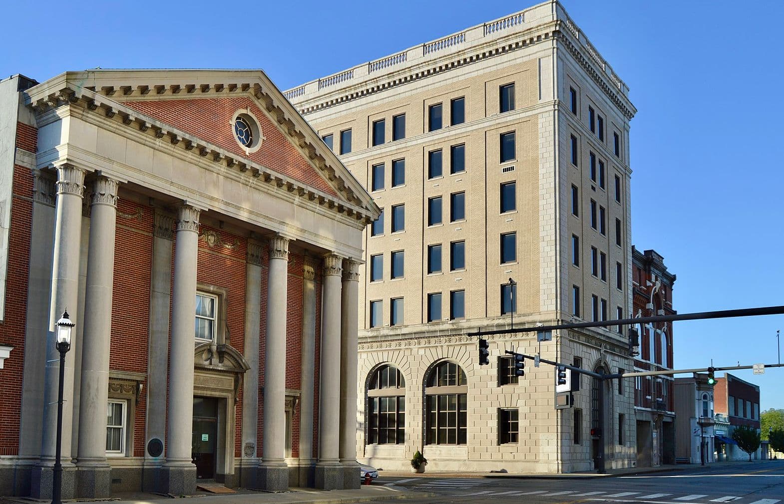 Middletown, Ohio Nursing Home Abuse Lawyers | Michael Hill Trial Law
